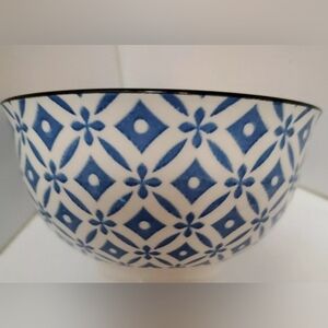 Great Gatherings Soup/ Cereal 5" Bowl Blue & White Design Pink Chevron Interior